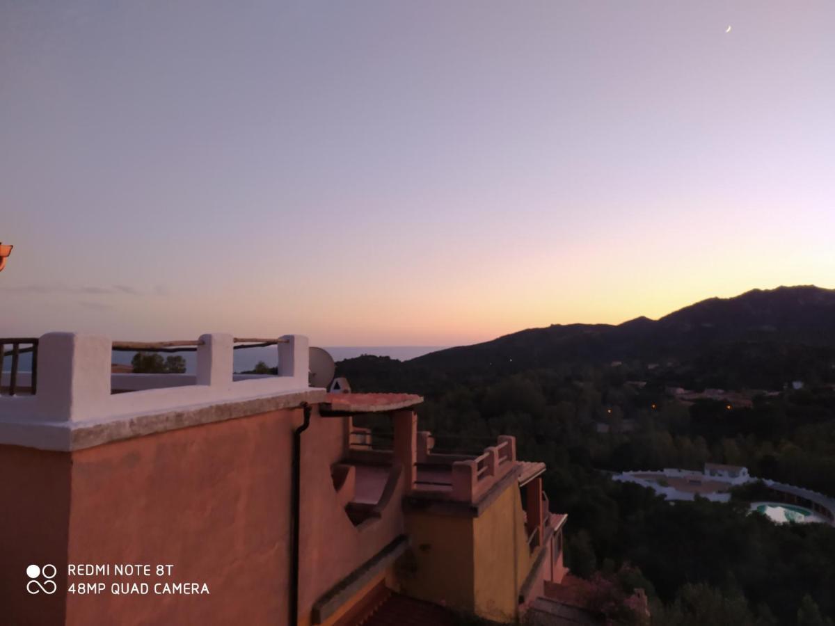 Вілла Capo Blu - Santa Margherita Di Pula Екстер'єр фото
